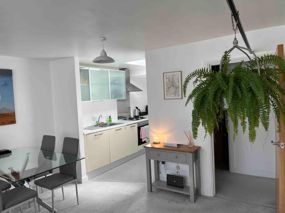 Stylish Apartment In The Centre Of Hebden Bridge. Exterior photo